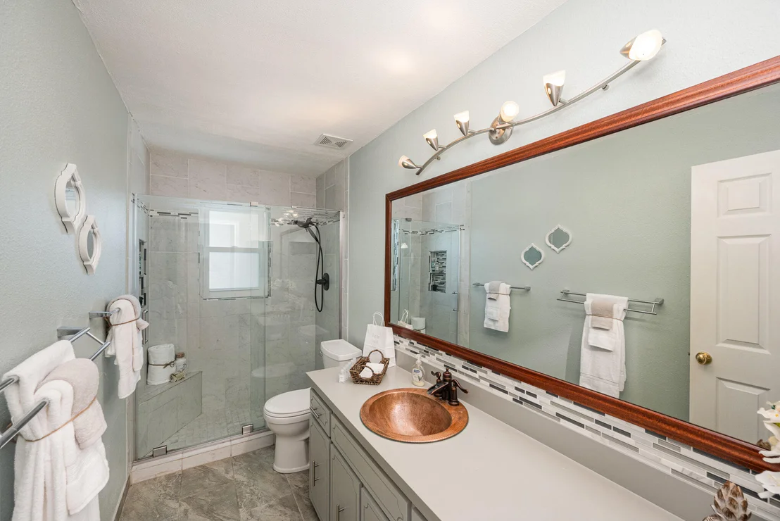 Photo of 1725 Hidden Lake Drive