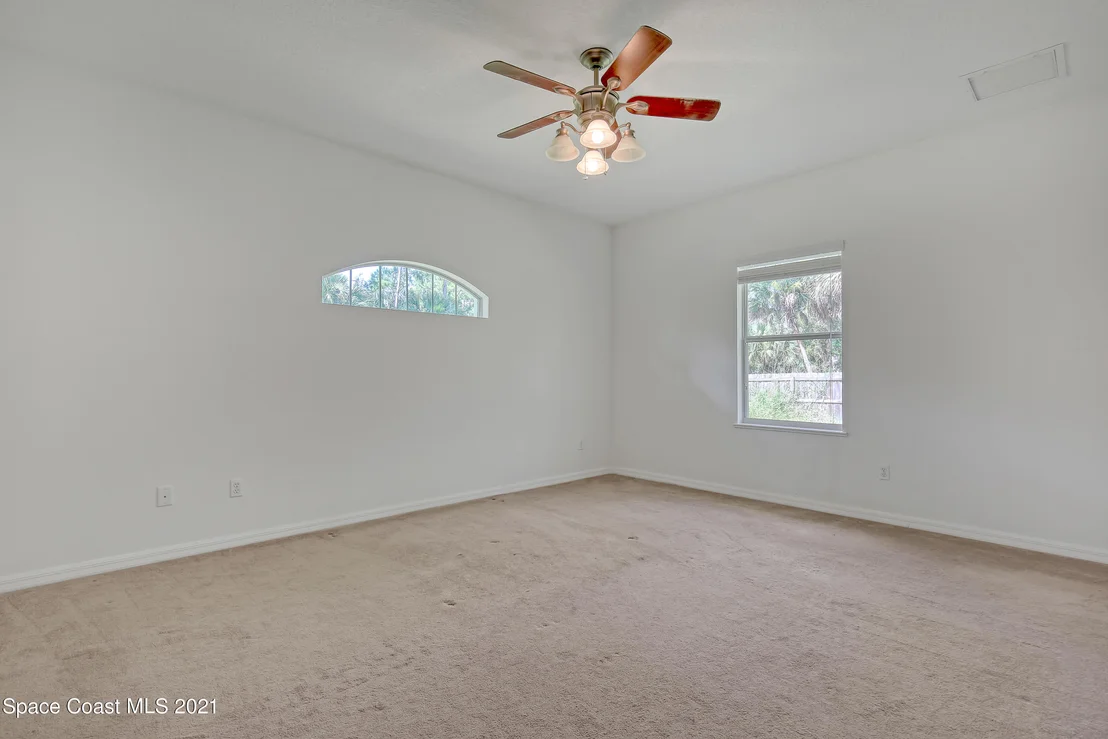 Photo of 2420 Valkaria Road