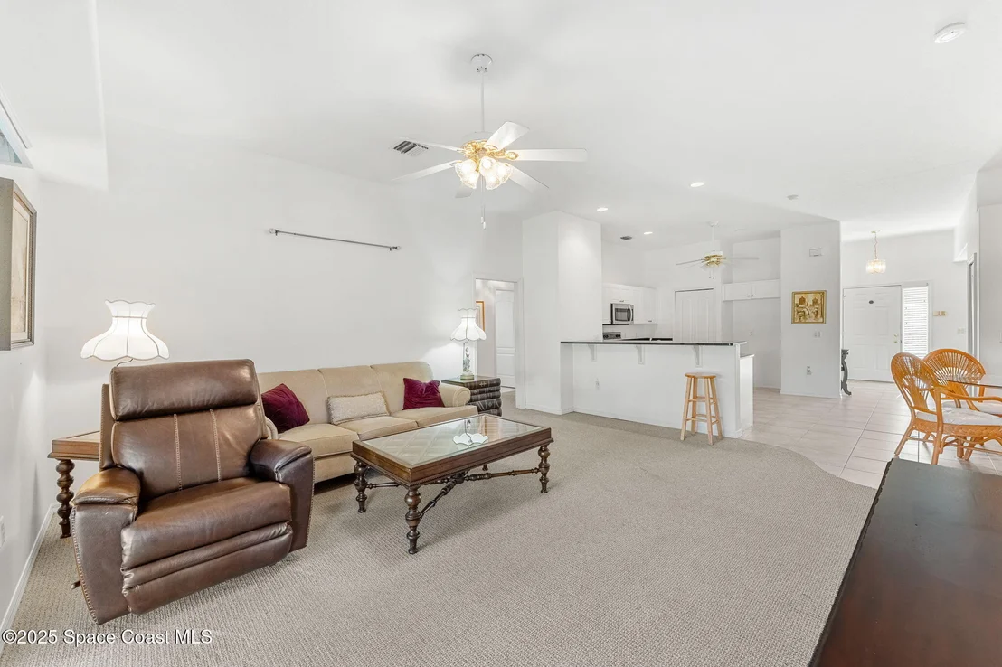 Photo of 926 Pine Creek Circle NE