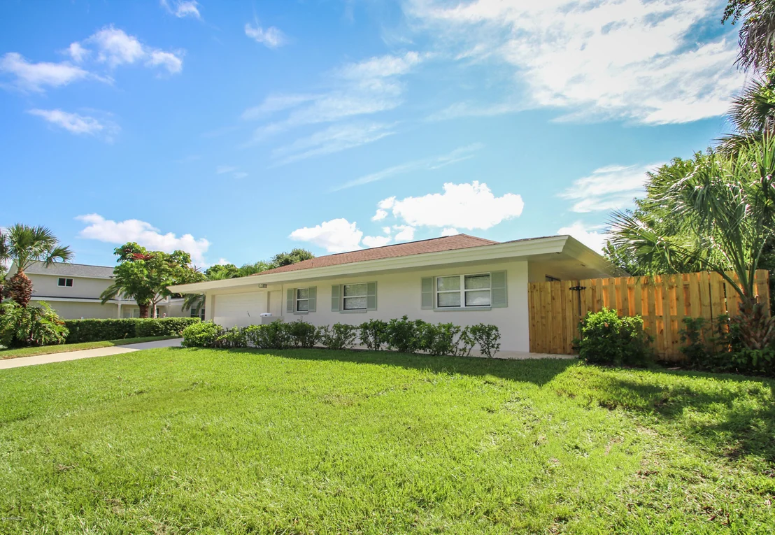 Photo of 465 Seabreeze Drive