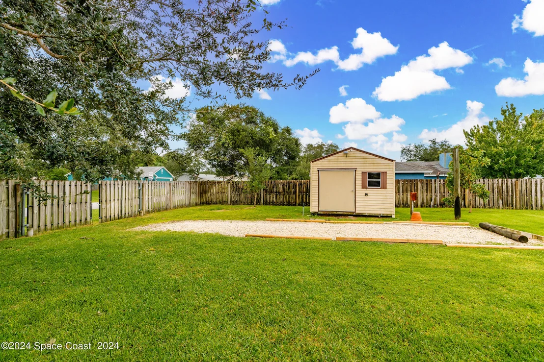Photo of 4550 Robert Street