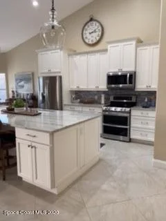 Photo of 858 Palm Brook Drive