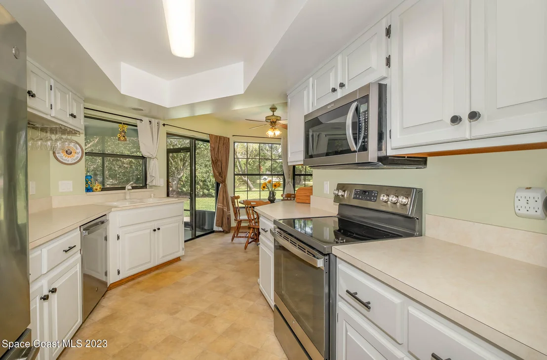 Photo of 1217 Bonaventure Drive