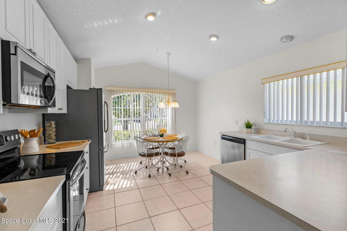 Photo of 1400 Indian Oaks Drive