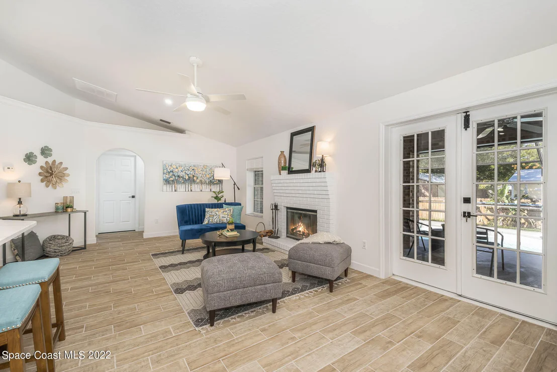 Photo of 2020 Commodore Street