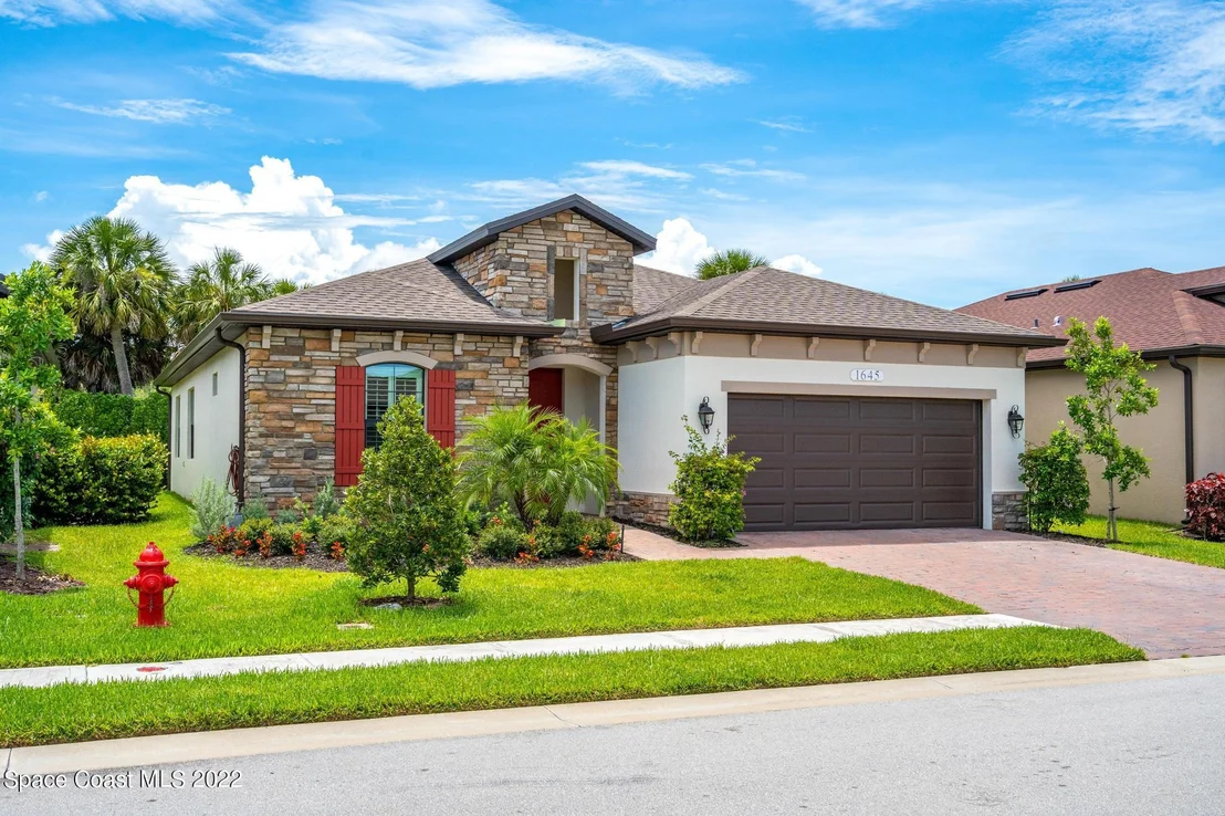 Photo of 1645 Willows Square