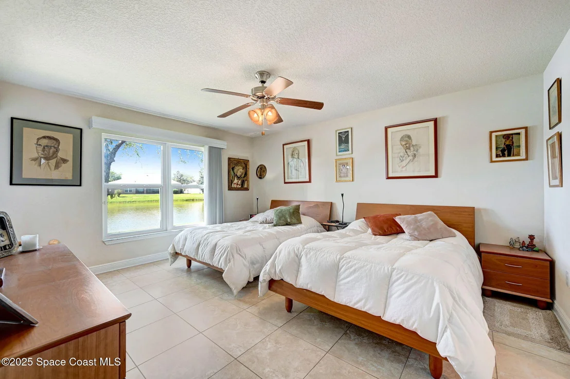 Photo of 2074 Botanica Circle