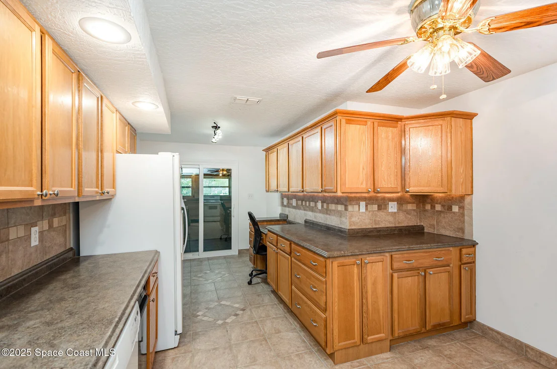 Photo of 957 Waialae Circle NE