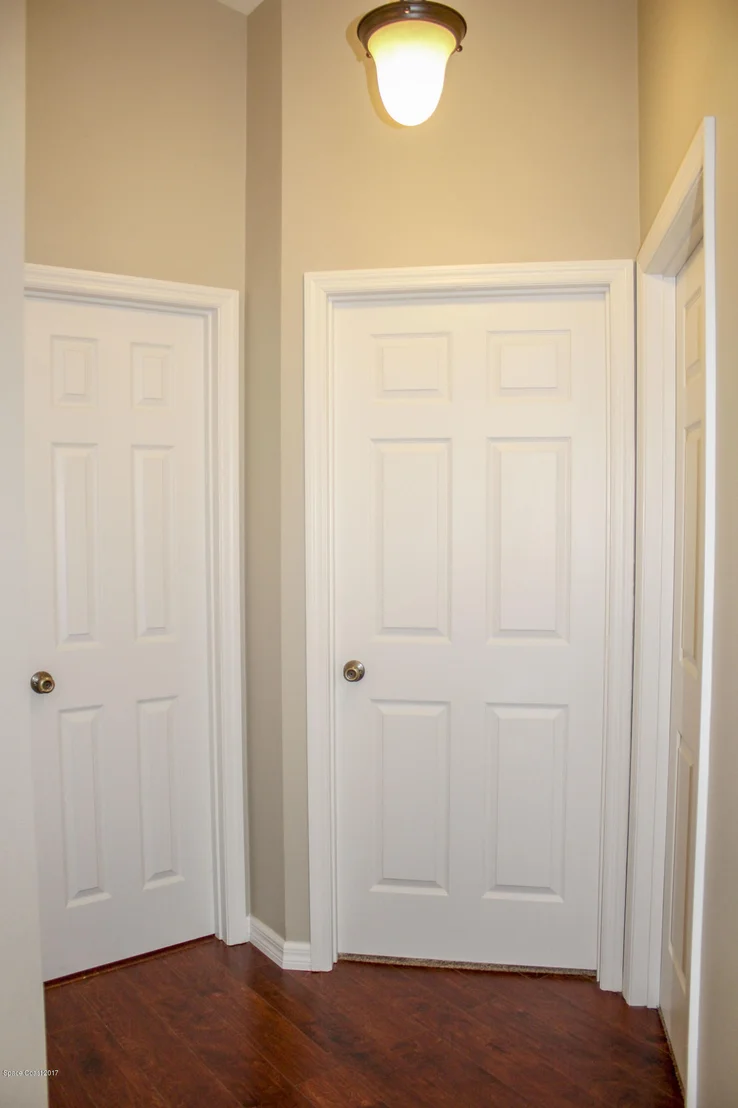 Photo of 881 Villa Drive