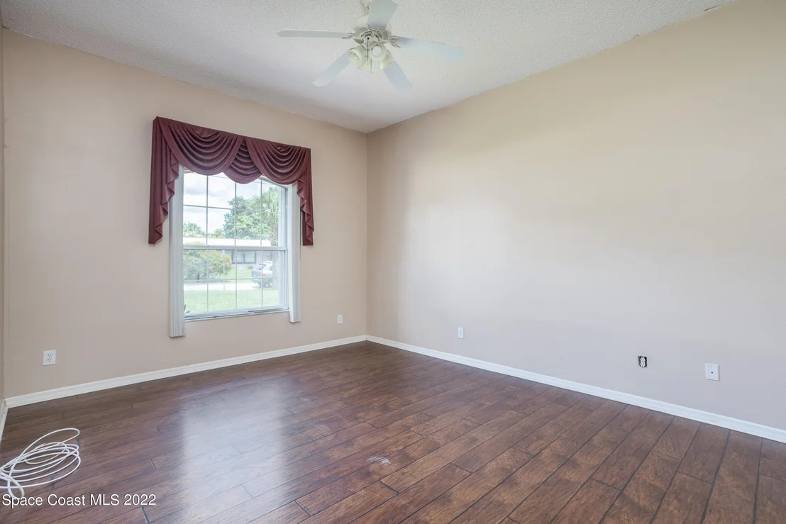 Photo of 6813 Cecil Road