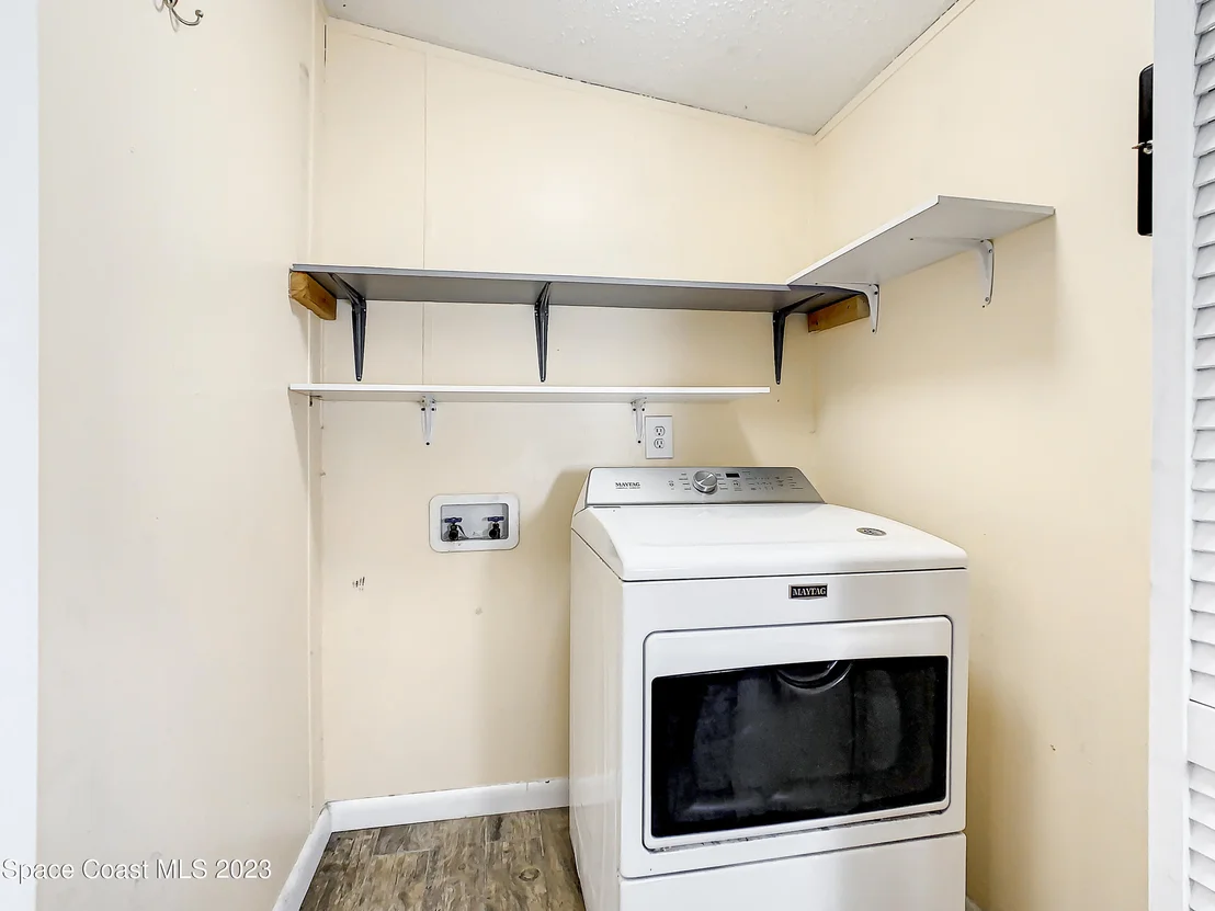 Photo of 9070 Mercury Drive