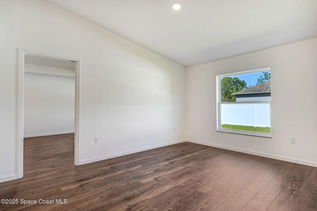 Photo of 1089 Savery Road