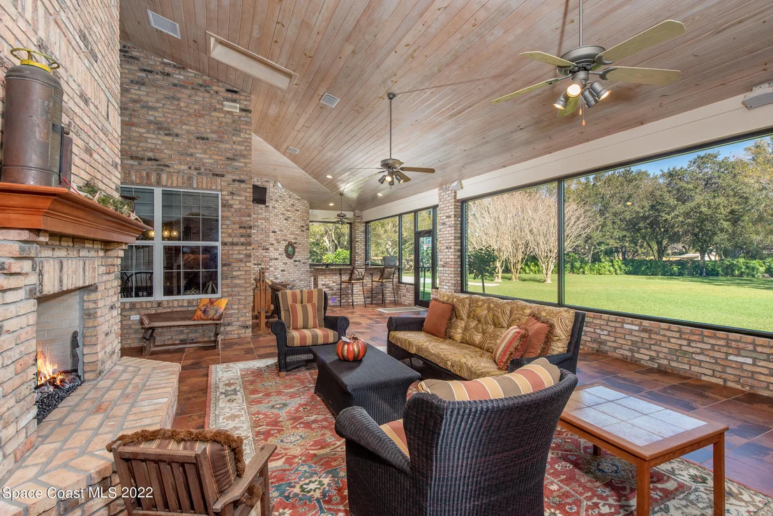 Photo of 3685 Oak Lane
