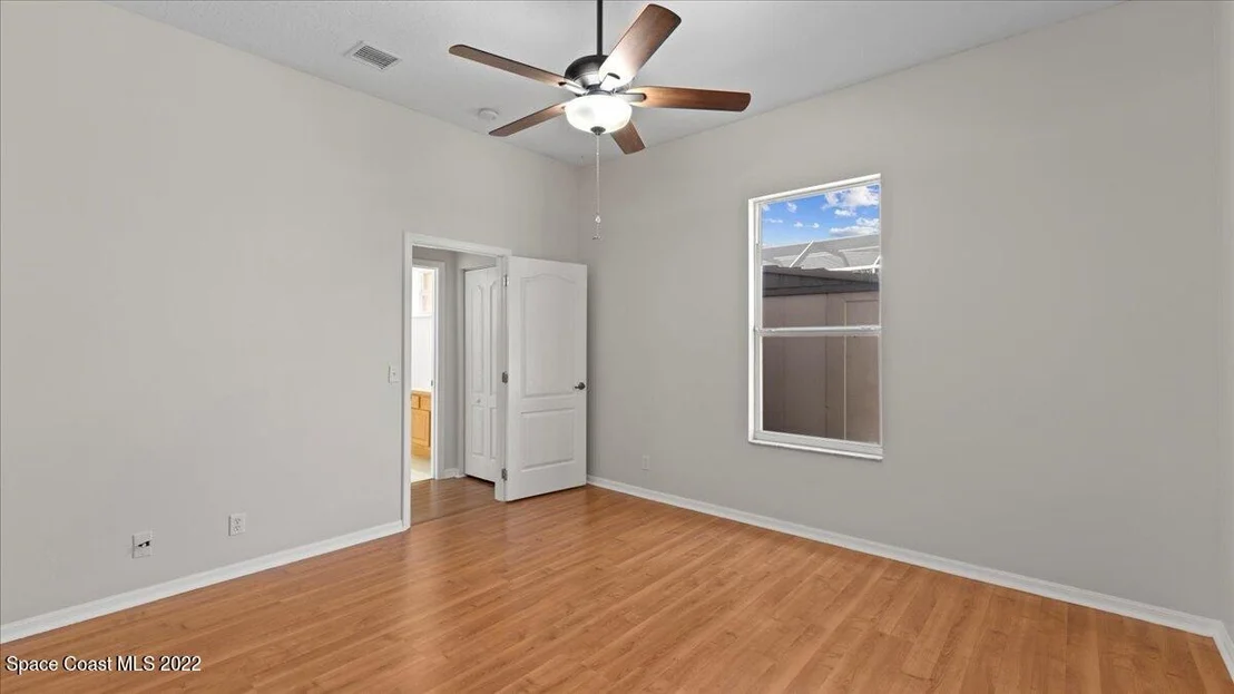 Photo of 5947 Newbury Circle