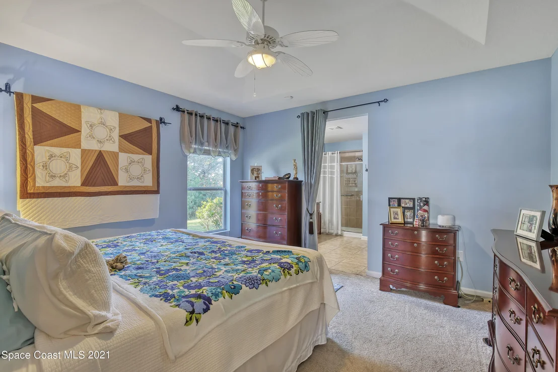 Photo of 1556 Litchfield Drive