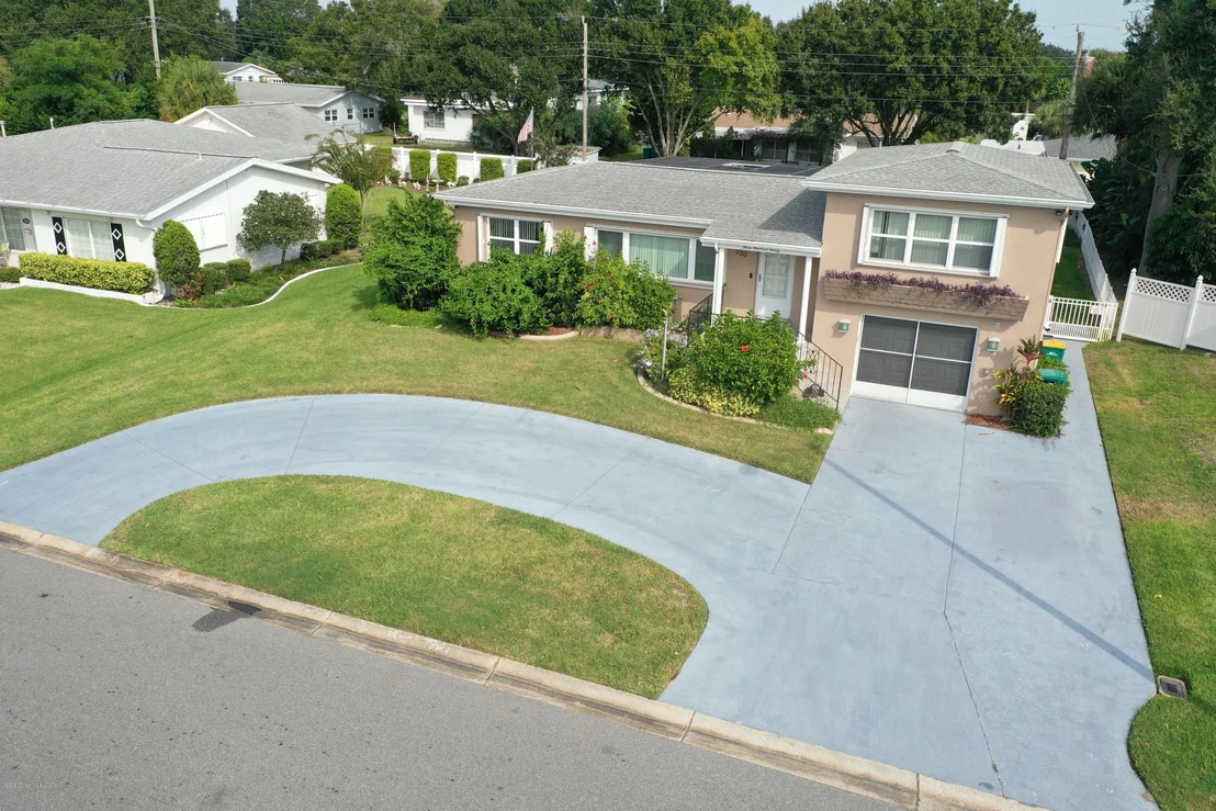 Photo of 320 Par Avenue