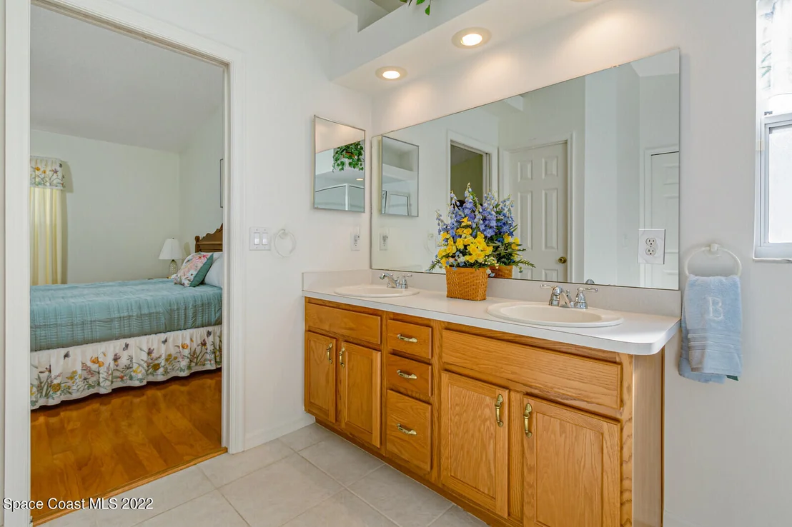 Photo of 5039 Alamanda Drive
