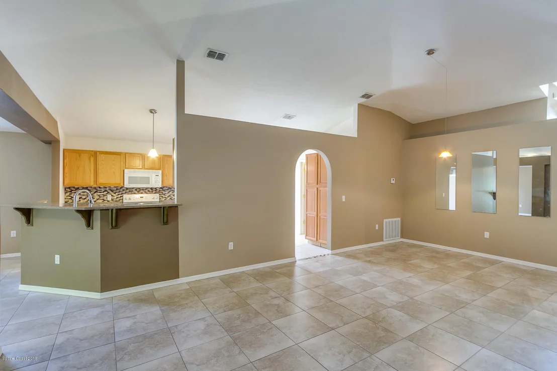 Photo of 459 Macon Drive