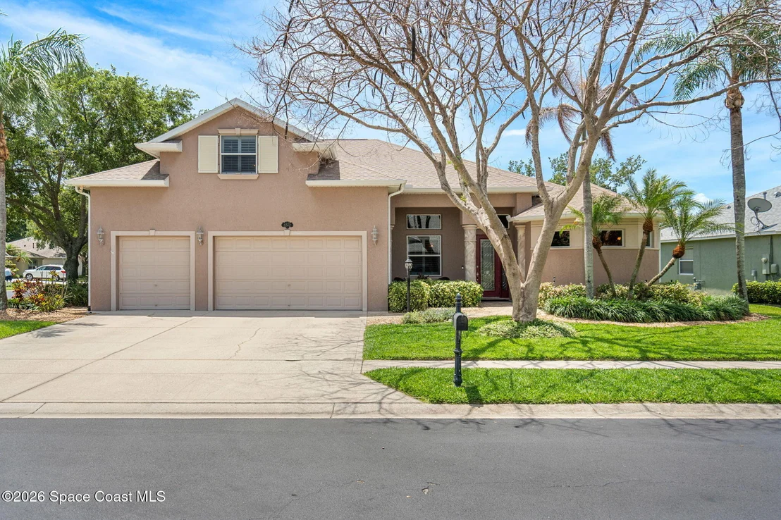 Photo of 2242 Woodfield Circle
