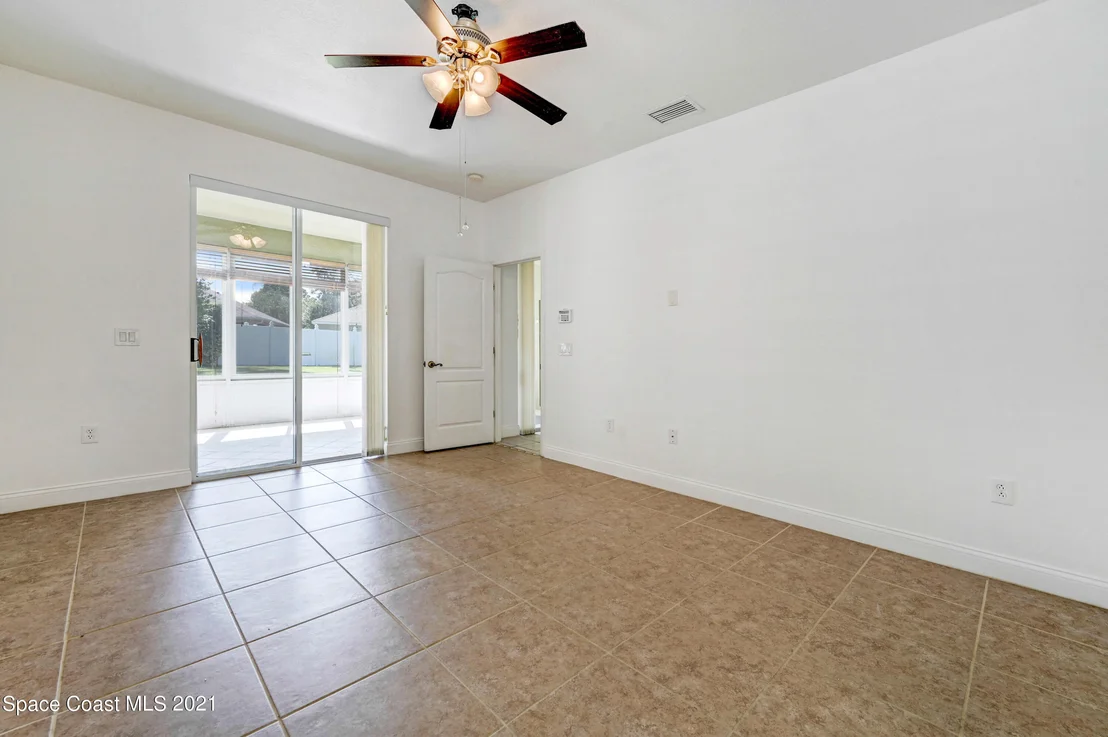 Photo of 312 Waterside Circle