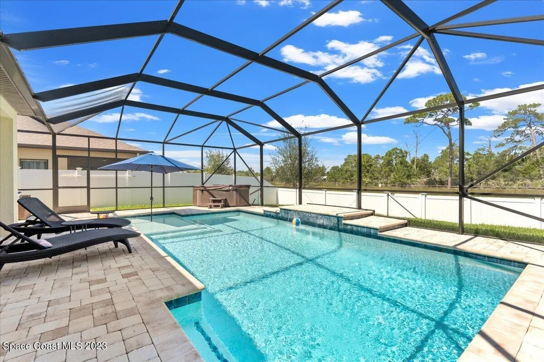 Photo of 922 Peta Way