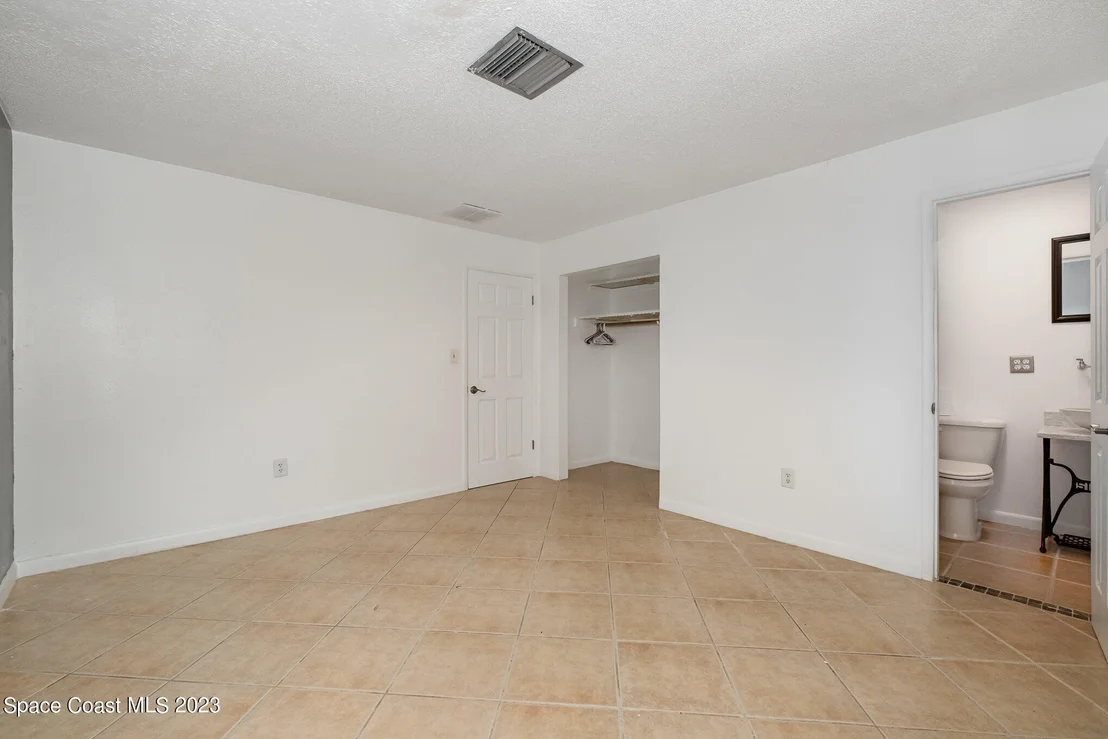 Photo of 2435 Sadler Lane