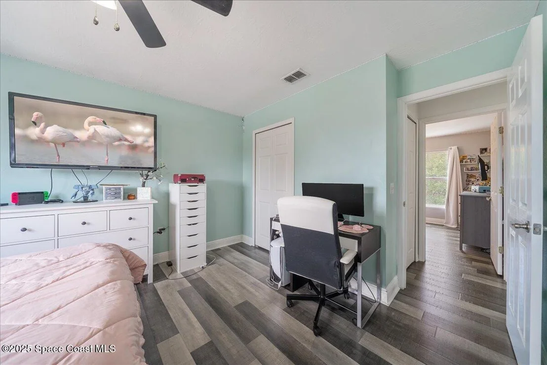 Photo of 6005 Edison Street
