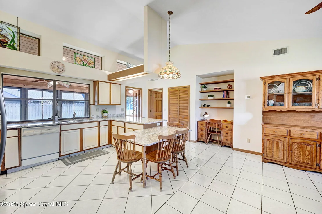 Photo of 2977 Saint Helens Way