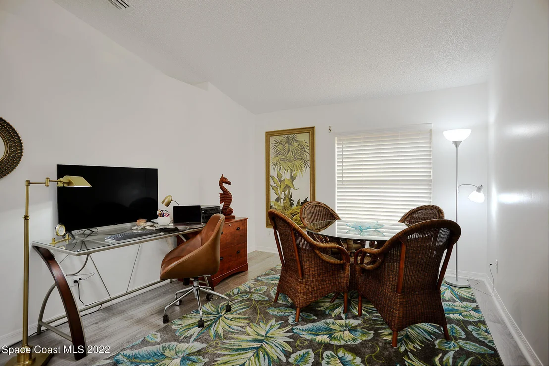 Photo of 4374 S Lakes Circle