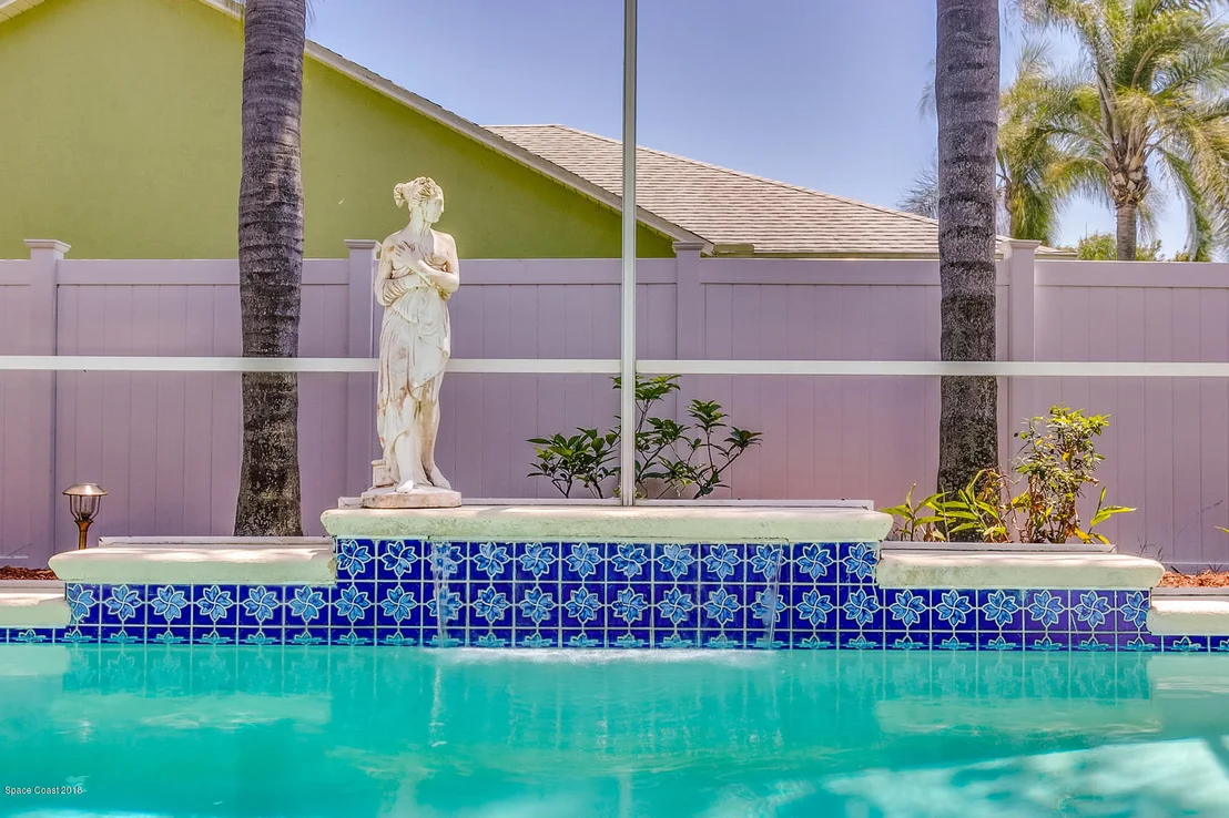 Photo of 1001 Pelican Lane