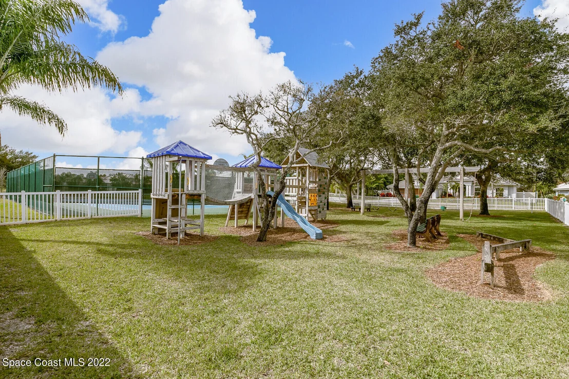 Photo of 218 Waterside Drive