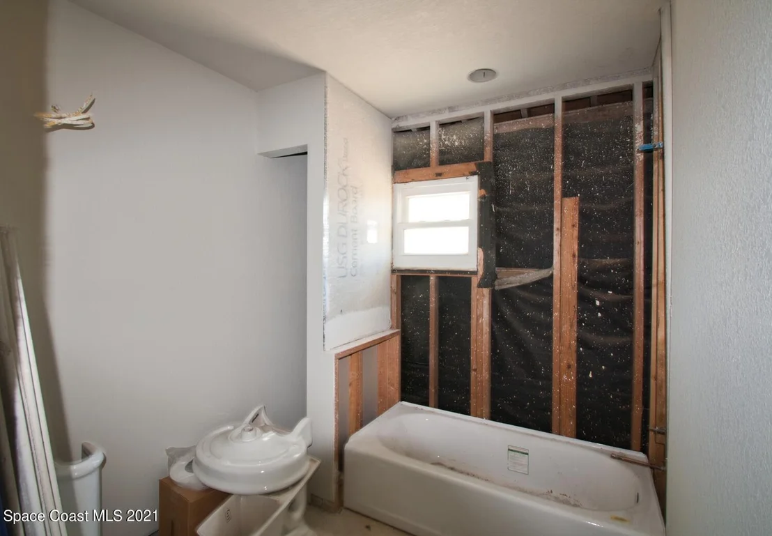 Photo of 5305 Avenue C