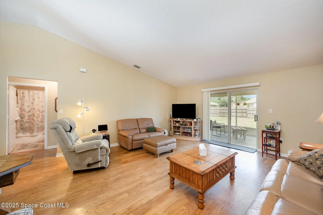 Photo of 6465 Grissom Parkway
