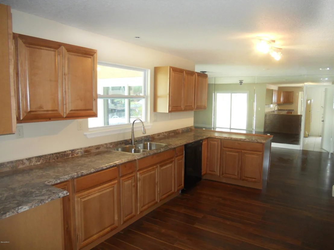 Photo of 103 Holiday Lane