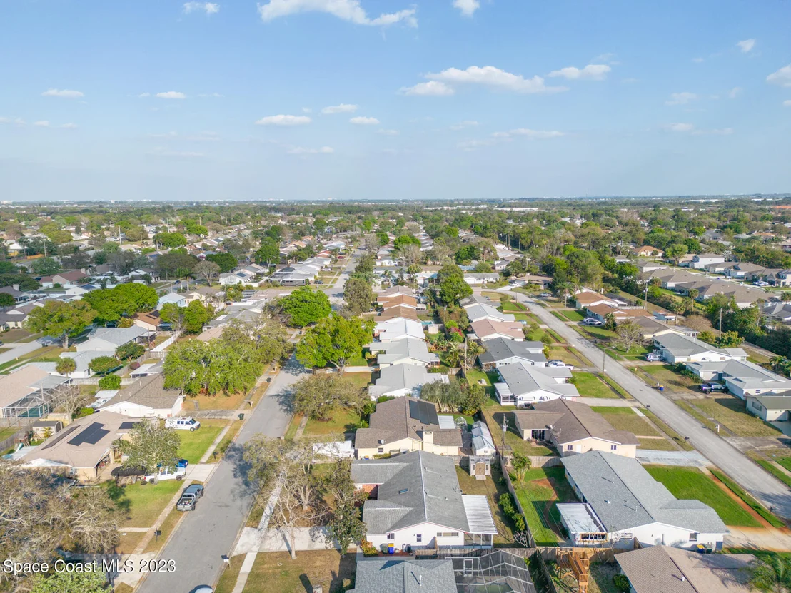 Photo of 909 Kings Post Road