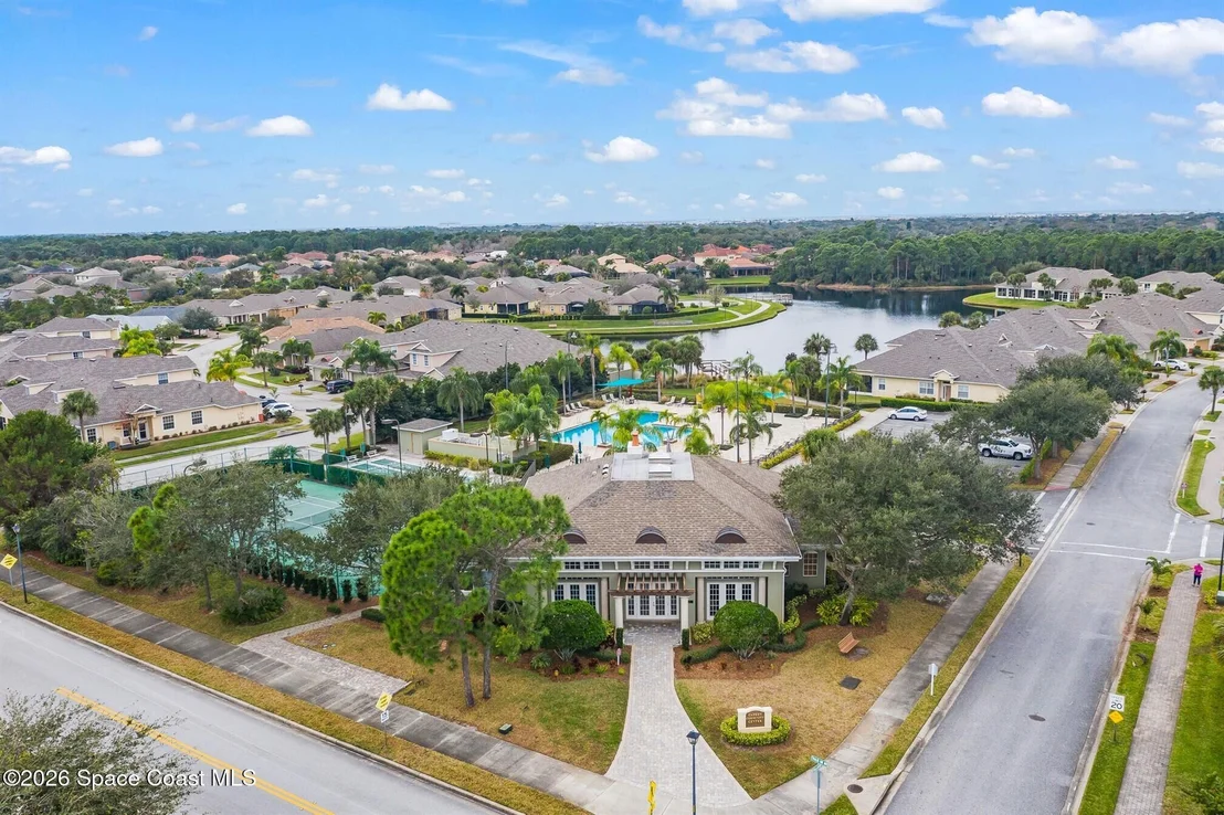 Photo of 1185 Dromin Lane