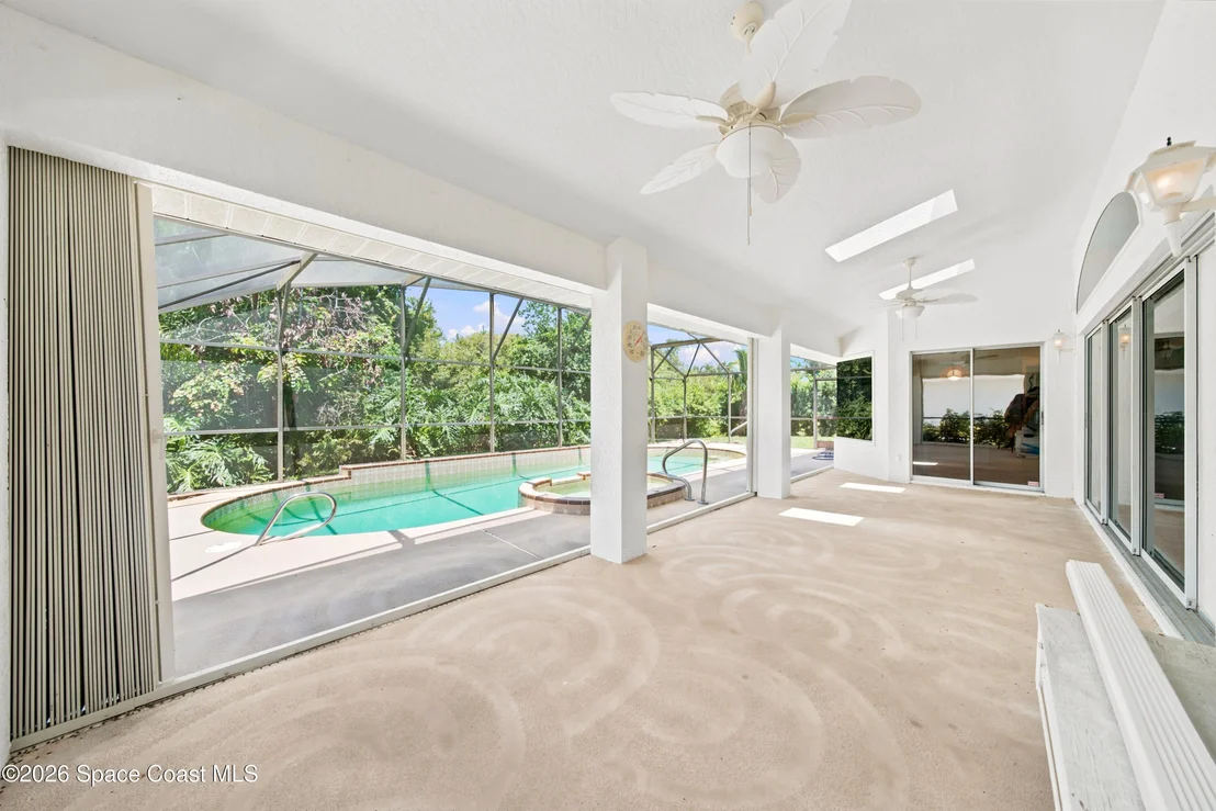 Photo of 1051 Fieldstone Drive