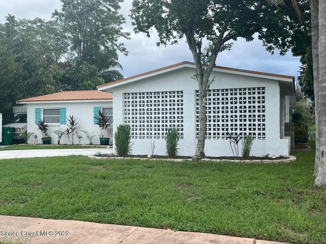 Photo of 2277 Lakeview Drive