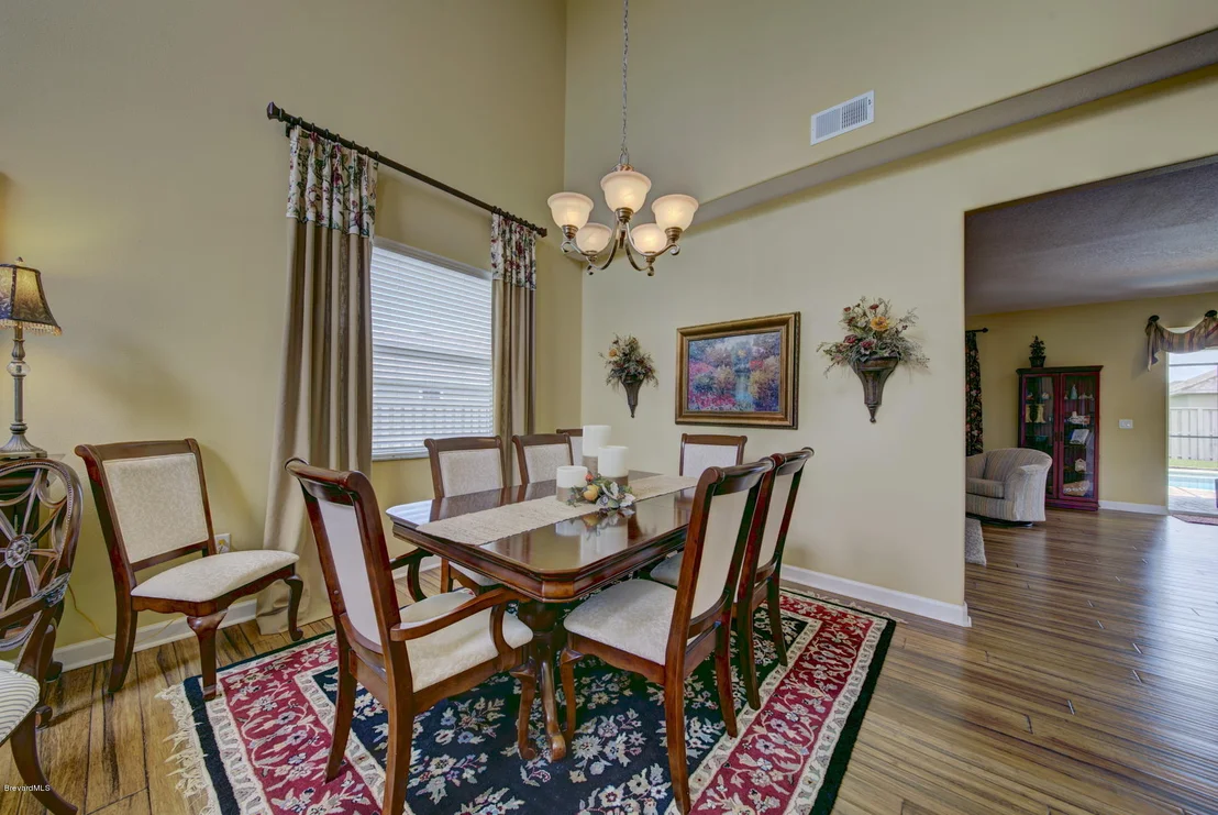 Photo of 5909 Croydon Court
