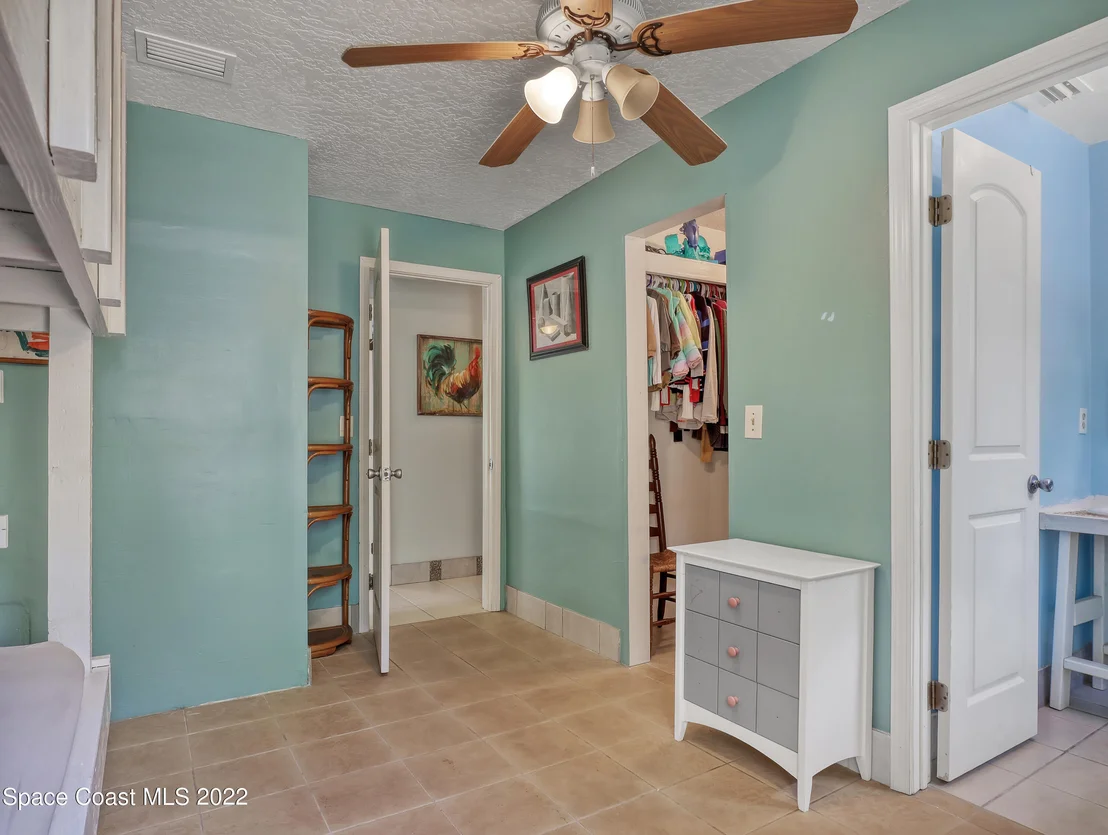Photo of 2495 Mitchell Avenue