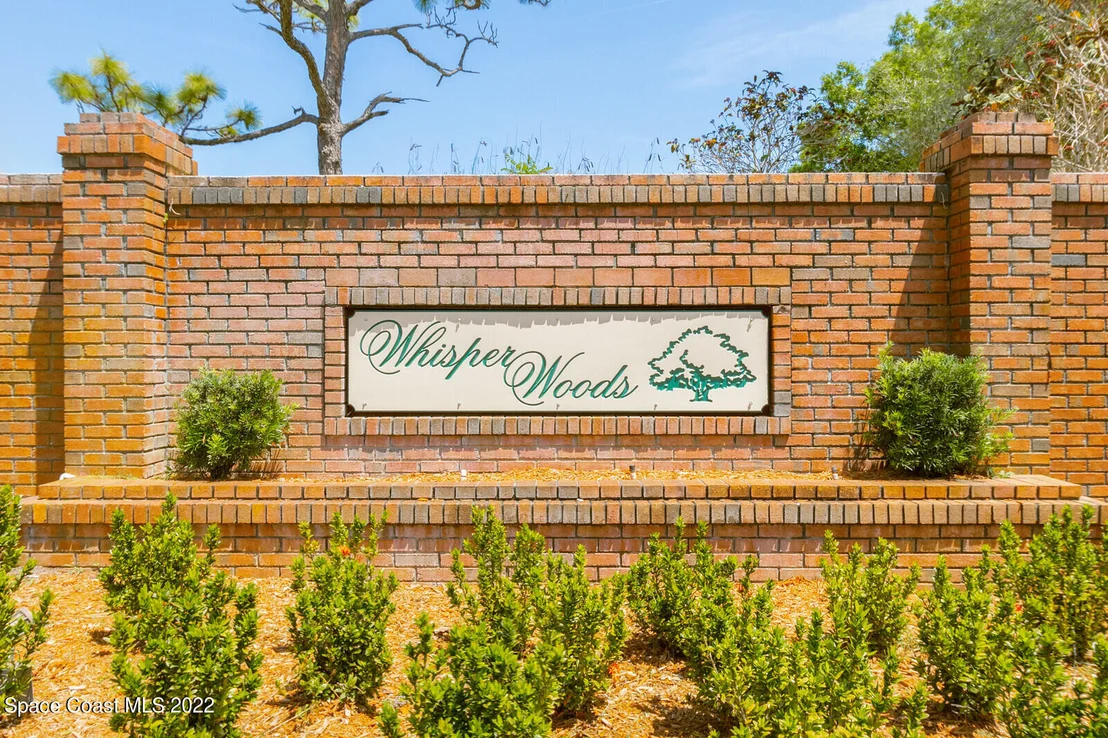 Photo of 925 Whisperoak Drive