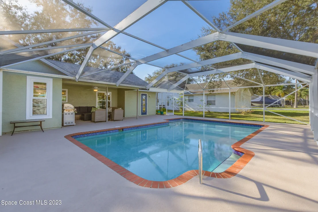 Photo of 3336 Lake View Circle