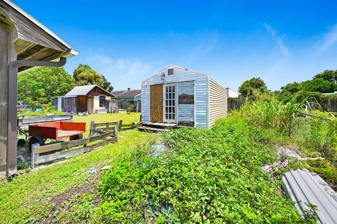 Photo of 113 Hibiscus Street