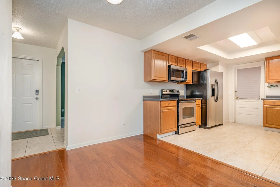 Photo of 2823 Wright Avenue