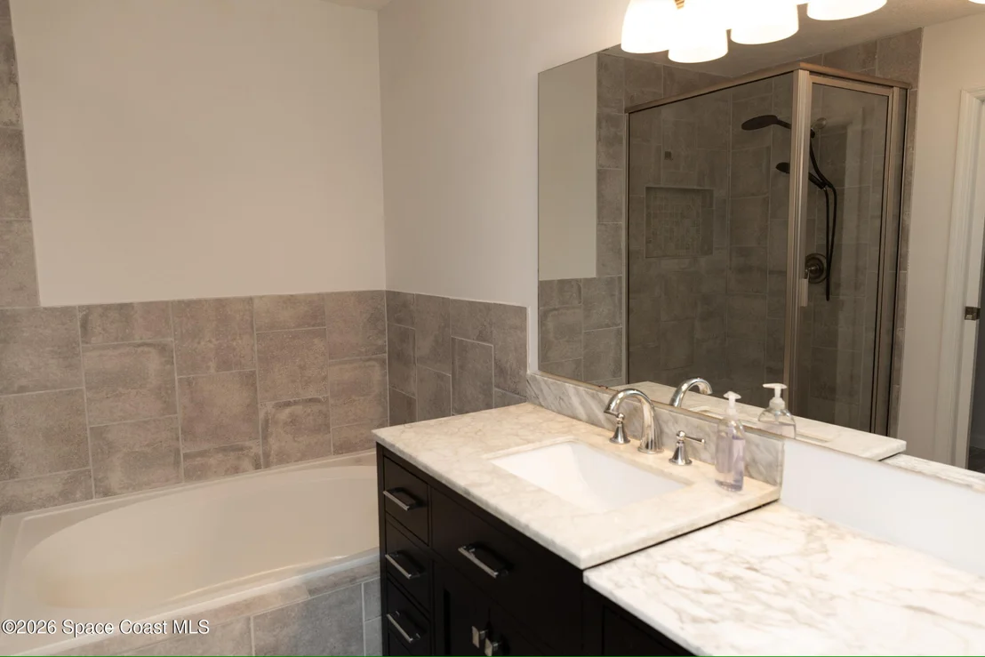 Photo of 1122 Hidden Cove Circle N