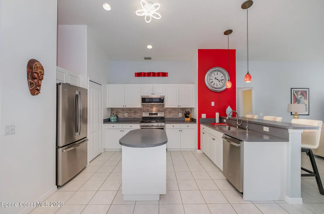 Photo of 918 Pine Creek Circle NE