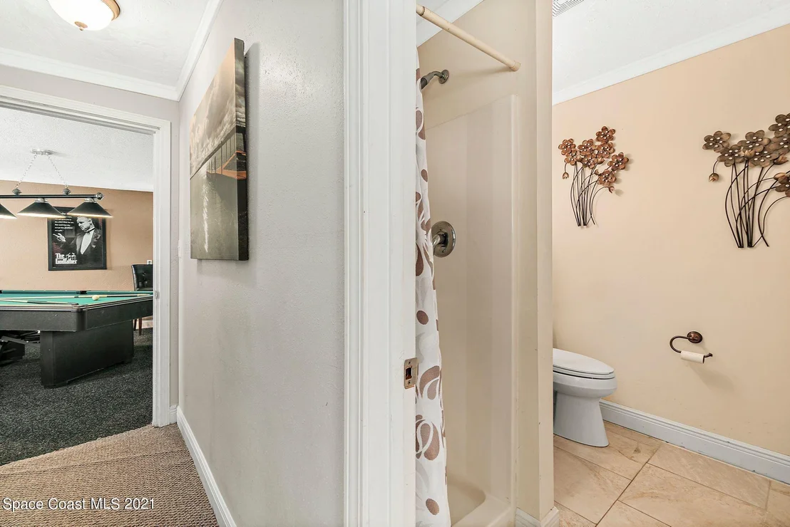 Photo of 1046 Pinetree Drive