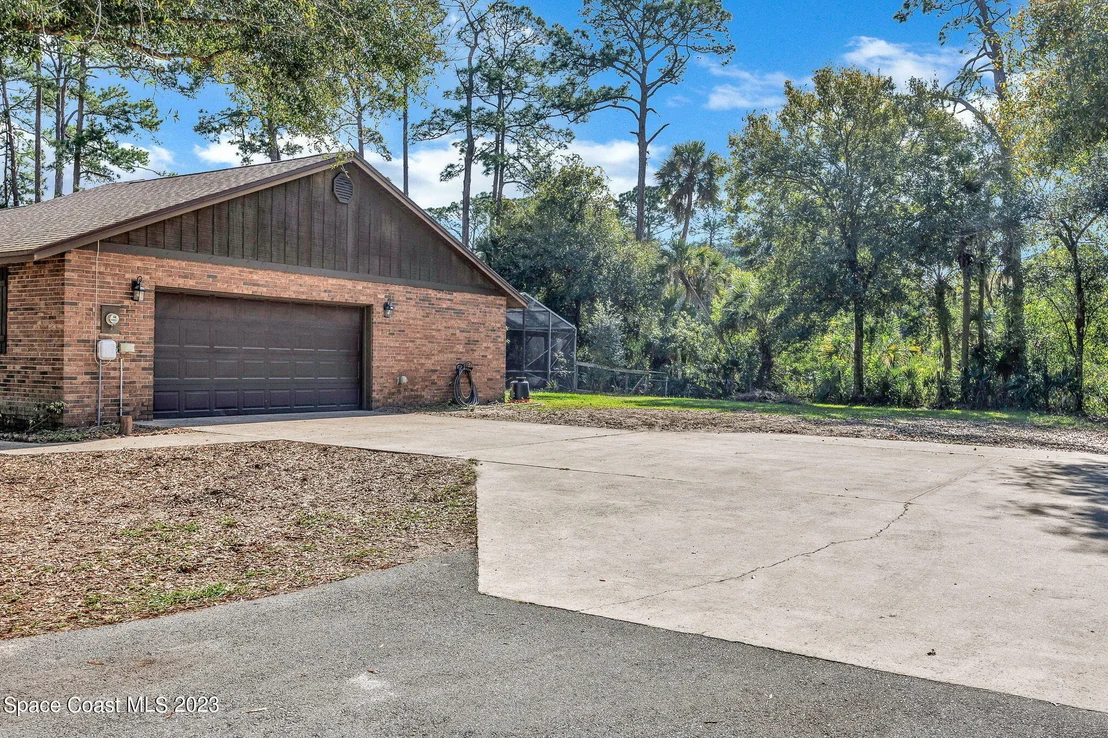 Photo of 2281 Friday Road