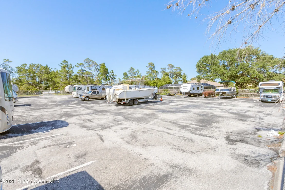 Photo of 1087 Pine Creek Circle NE