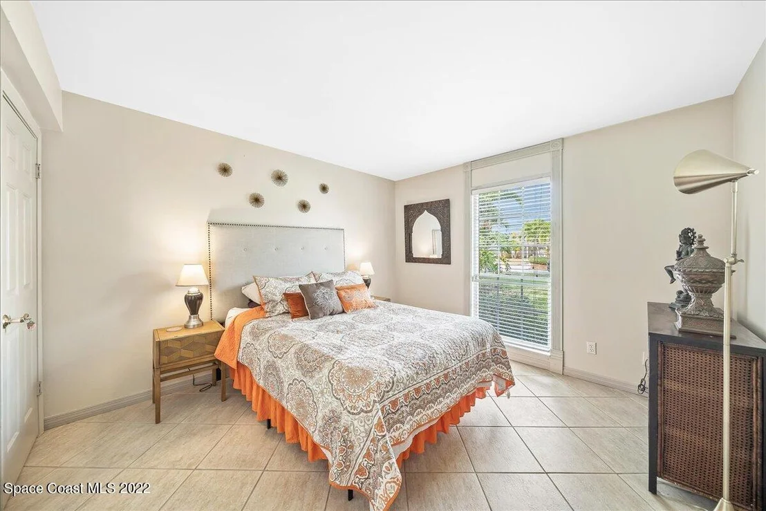 Photo of 633 Franklyn Avenue